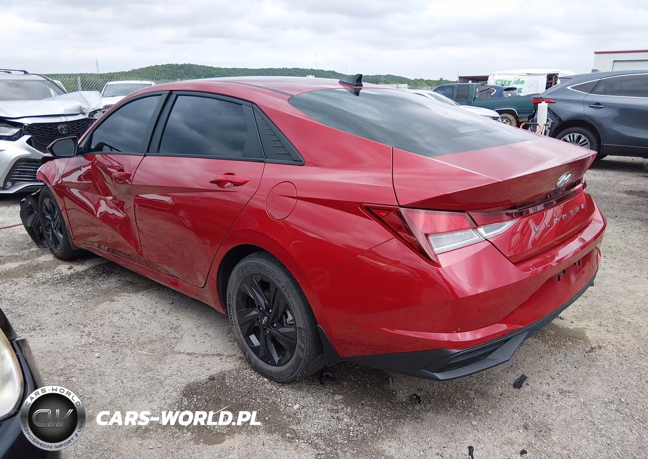 2022 Hyundai Elantra Sel VIN:KMHLM4AG1NU317835 - 3