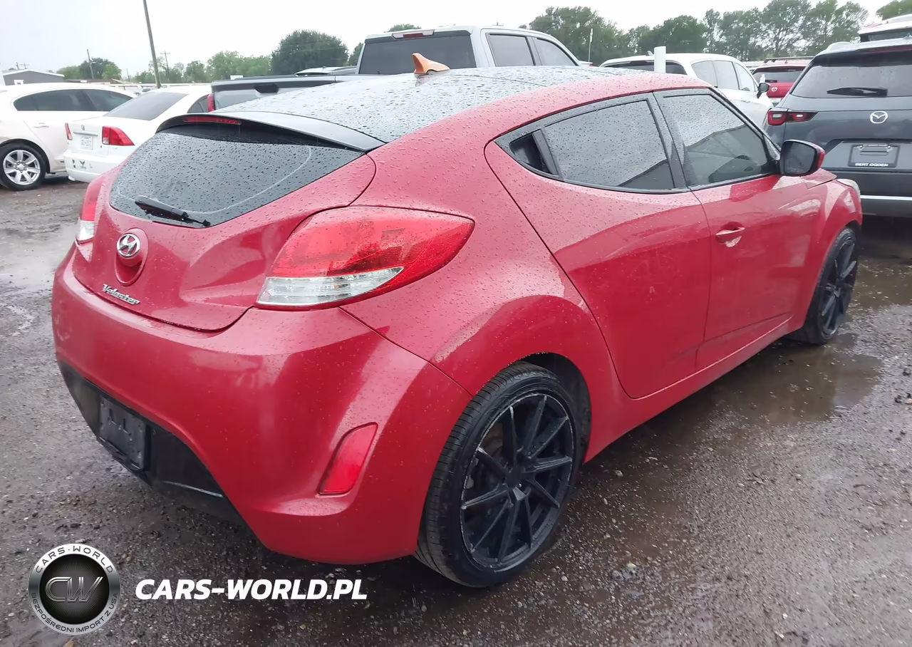 2012 Hyundai Veloster Base W-Gray VIN:KMHTC6AD8CU050825 - 4