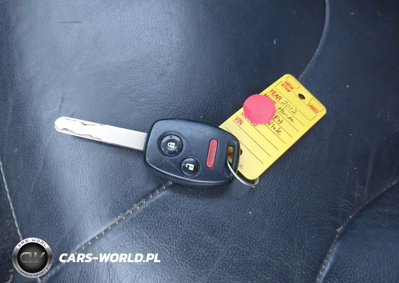2012 Honda Fit Sport VIN:JHMGE8H53CS005912 - 11