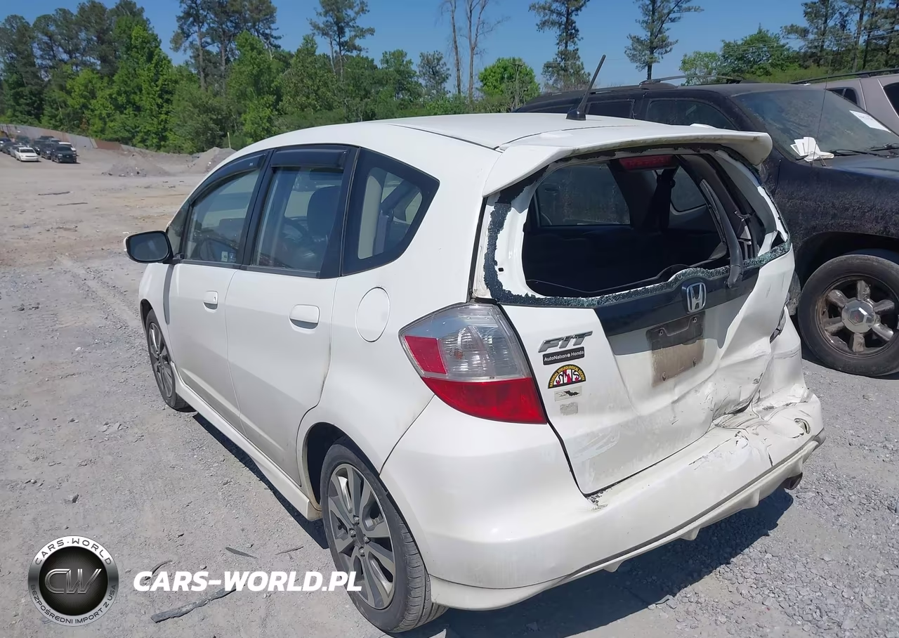 2012 Honda Fit Sport VIN:JHMGE8H53CS005912 - 3