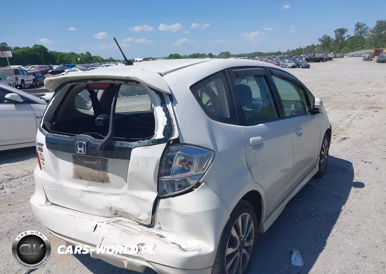 2012 Honda Fit Sport VIN:JHMGE8H53CS005912 - 4