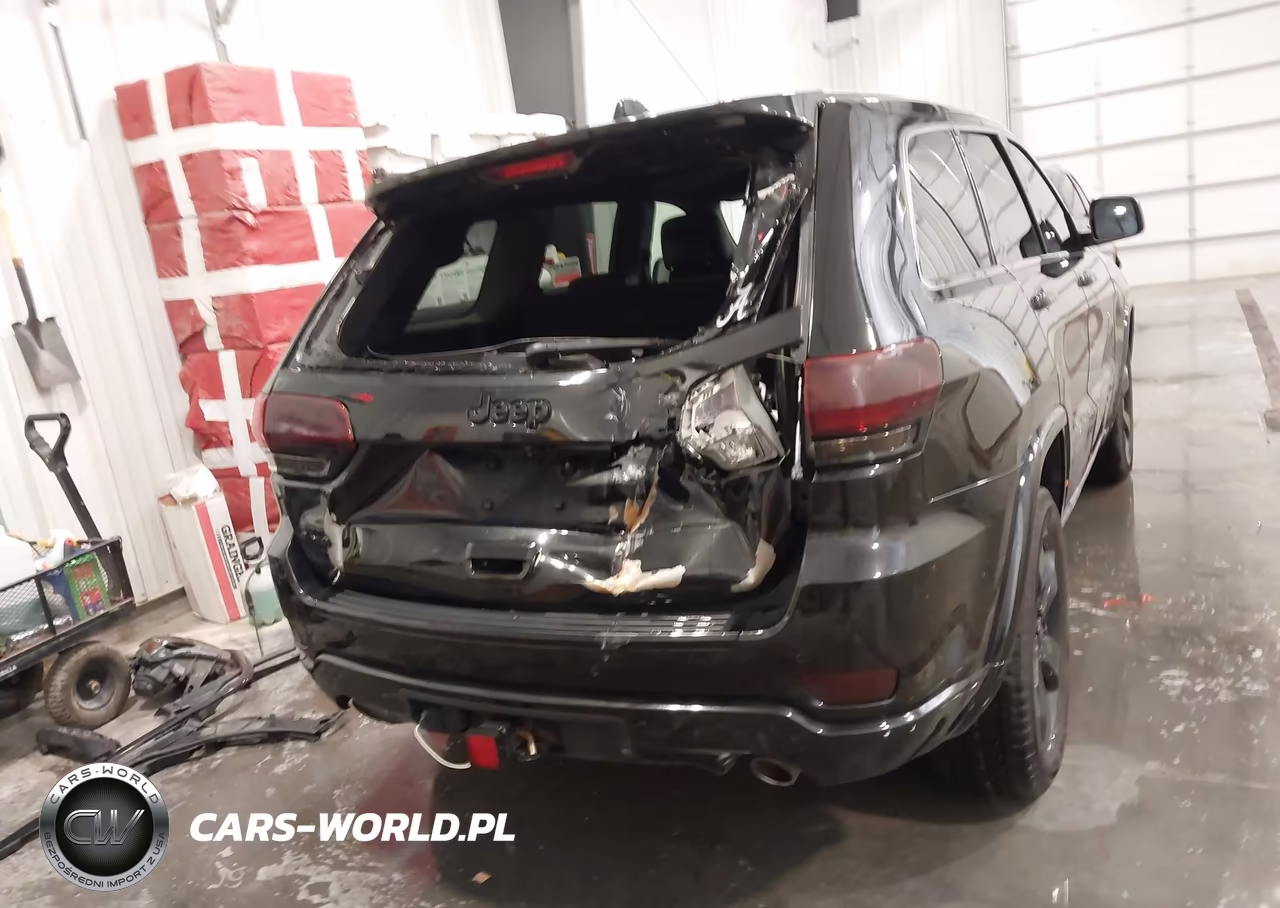 2015 Jeep Grand Cherokee Altitude VIN:1C4RJFAG8FC664167 - 17