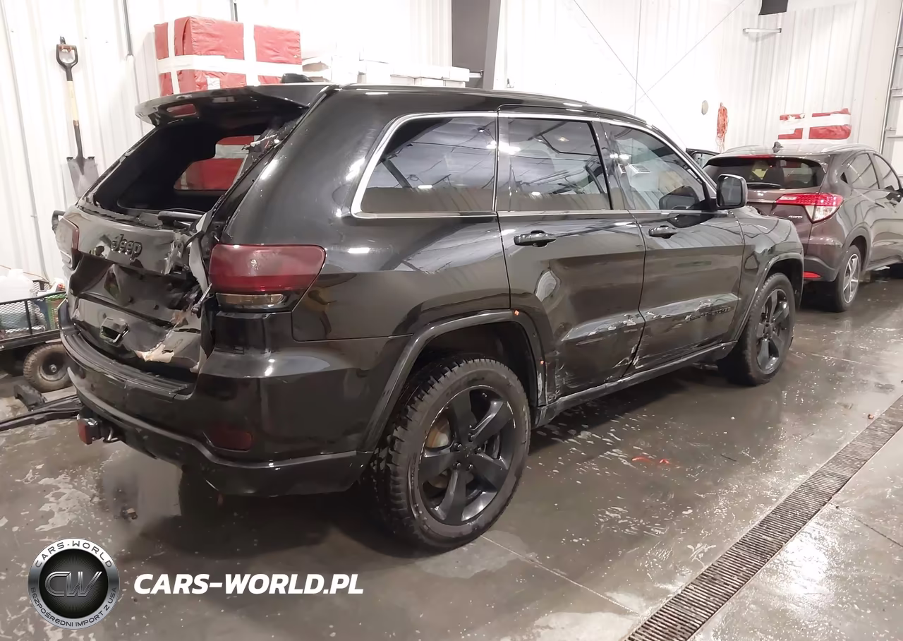 2015 Jeep Grand Cherokee Altitude VIN:1C4RJFAG8FC664167 - 4