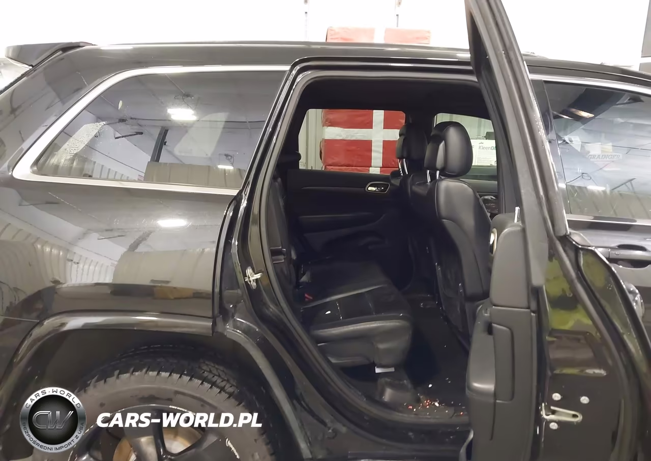 2015 Jeep Grand Cherokee Altitude VIN:1C4RJFAG8FC664167 - 8