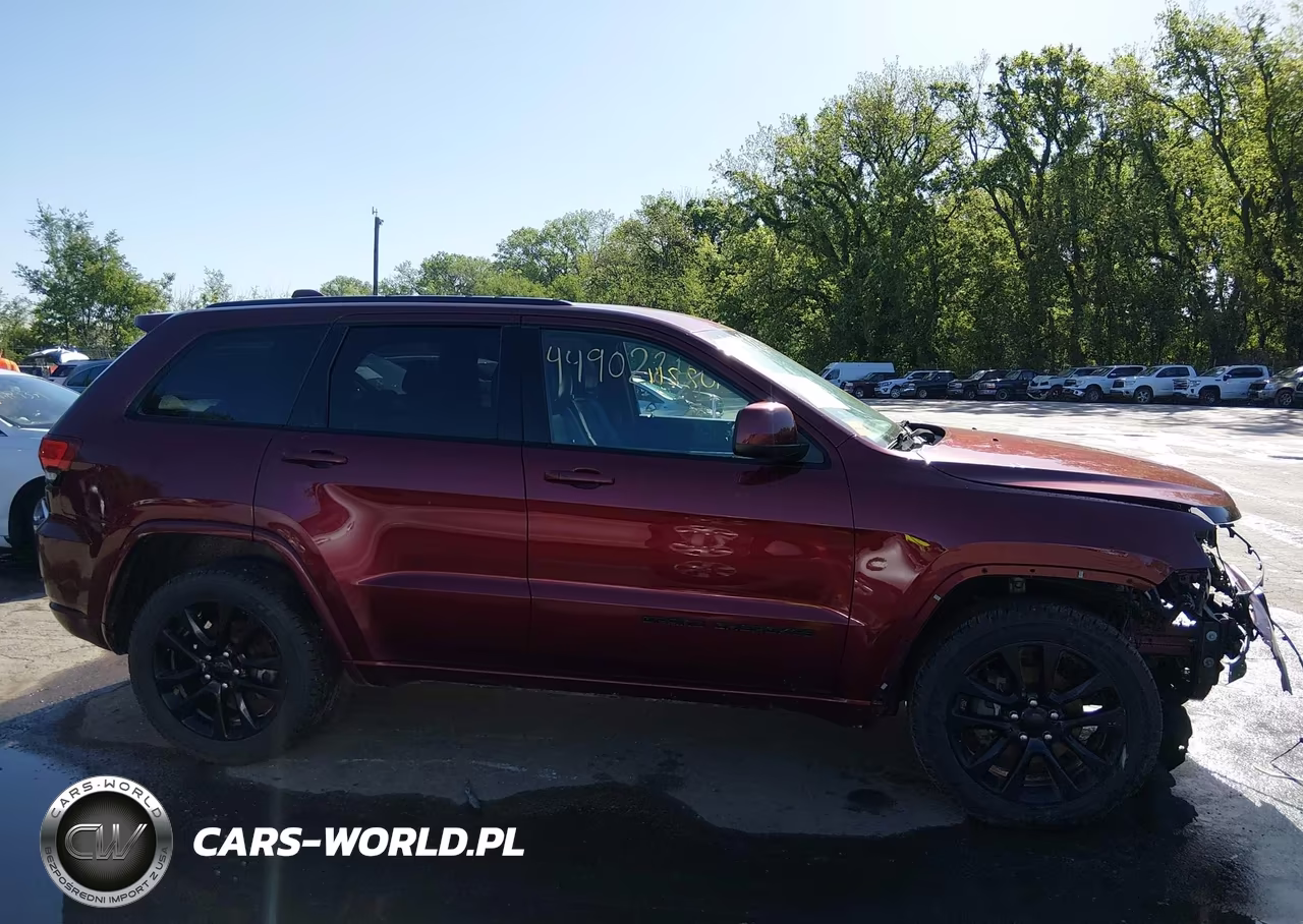 2019 Jeep Grand Cherokee Altitude 4X4 VIN:1C4RJFAGXKC838847 - 14