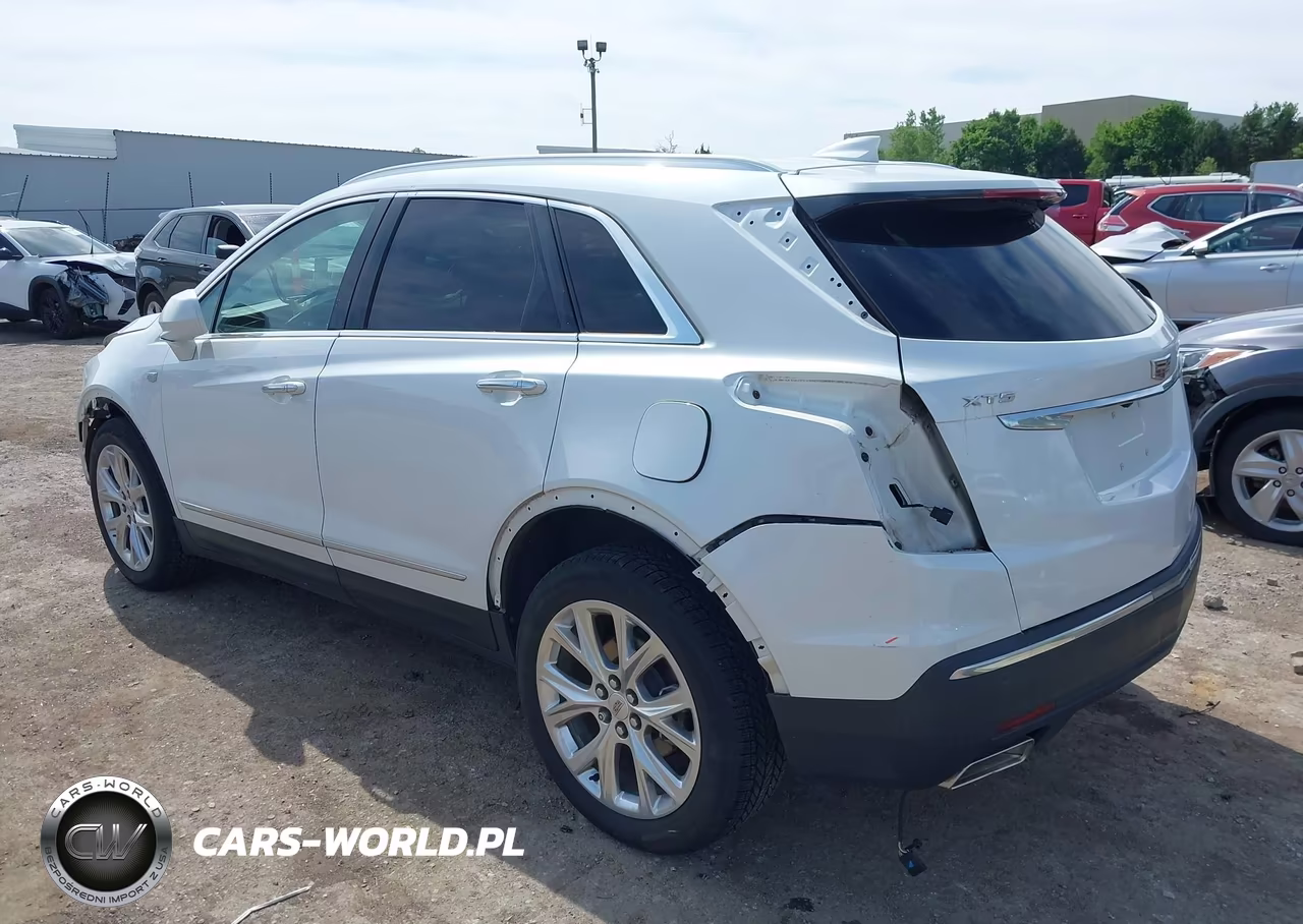 2018 Cadillac Xt5 Luxury VIN:1GYKNCRS2JZ221560 - 3