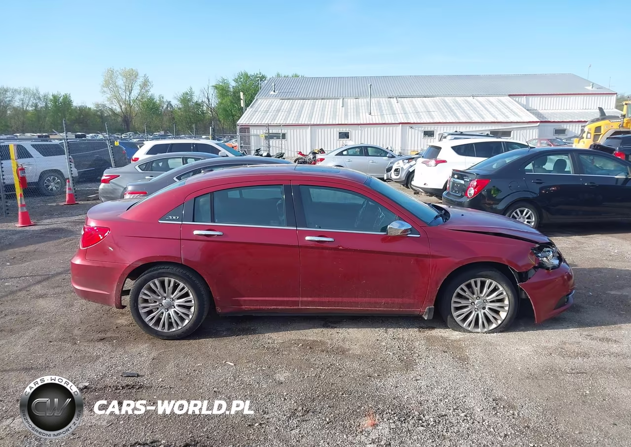 2013 Chrysler 200 Limited VIN:1C3CCBCG1DN767958 - 13