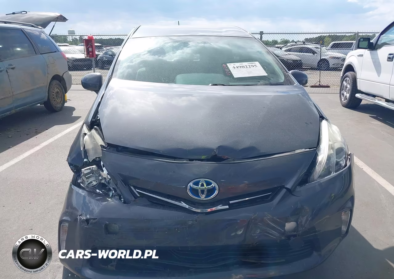 2014 Toyota Prius V Two VIN:JTDZN3EU0E3296469 - 12