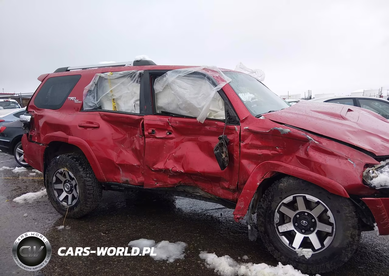 2018 Toyota 4Runner Trd Off Road Premium VIN:JTEBU5JR1J5523583 - 6