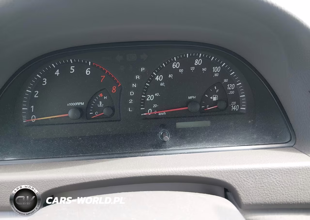 2004 Toyota Camry Le VIN:JTDBE32K340274955 - 7