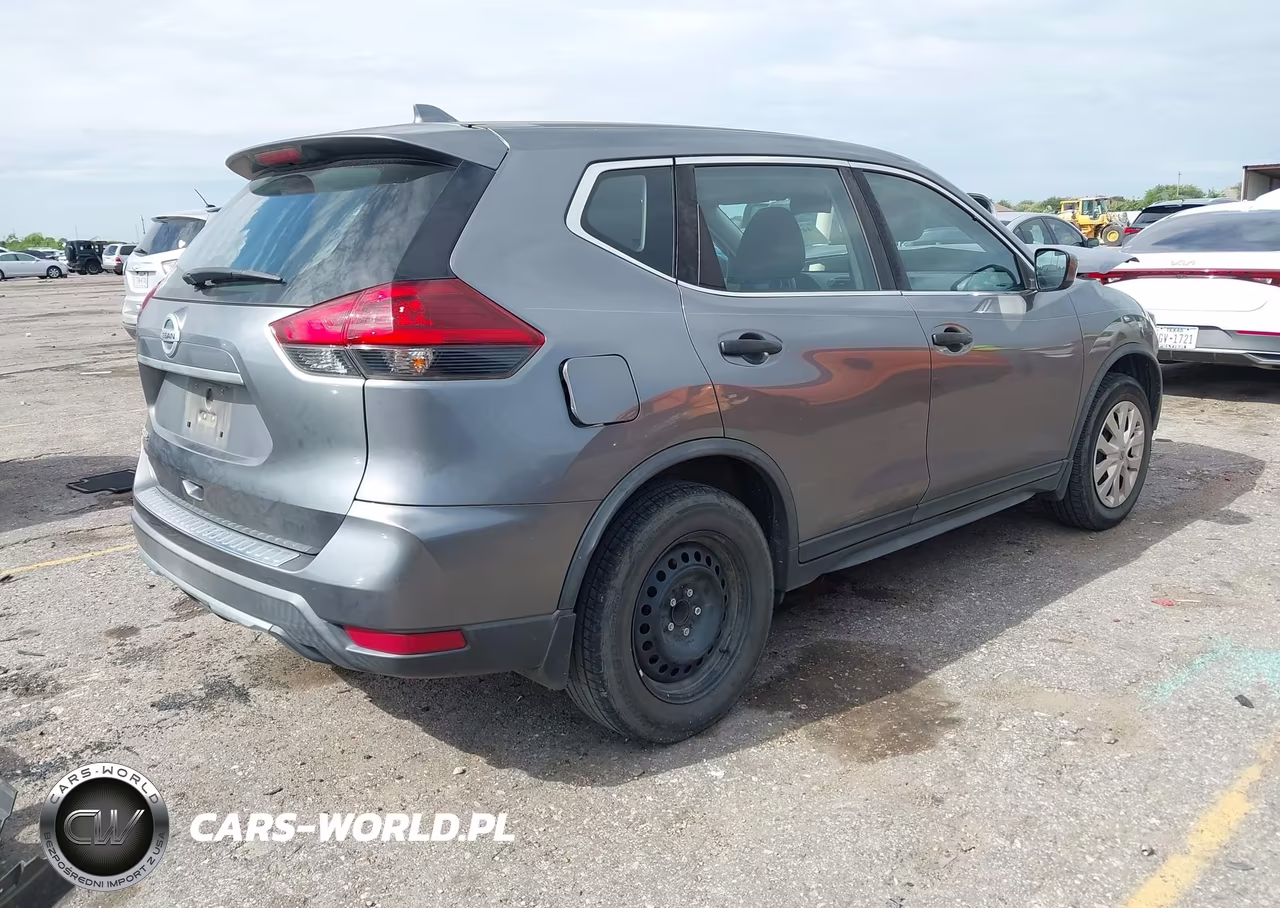 2018 Nissan Rogue S VIN:KNMAT2MT5JP596730 - 4