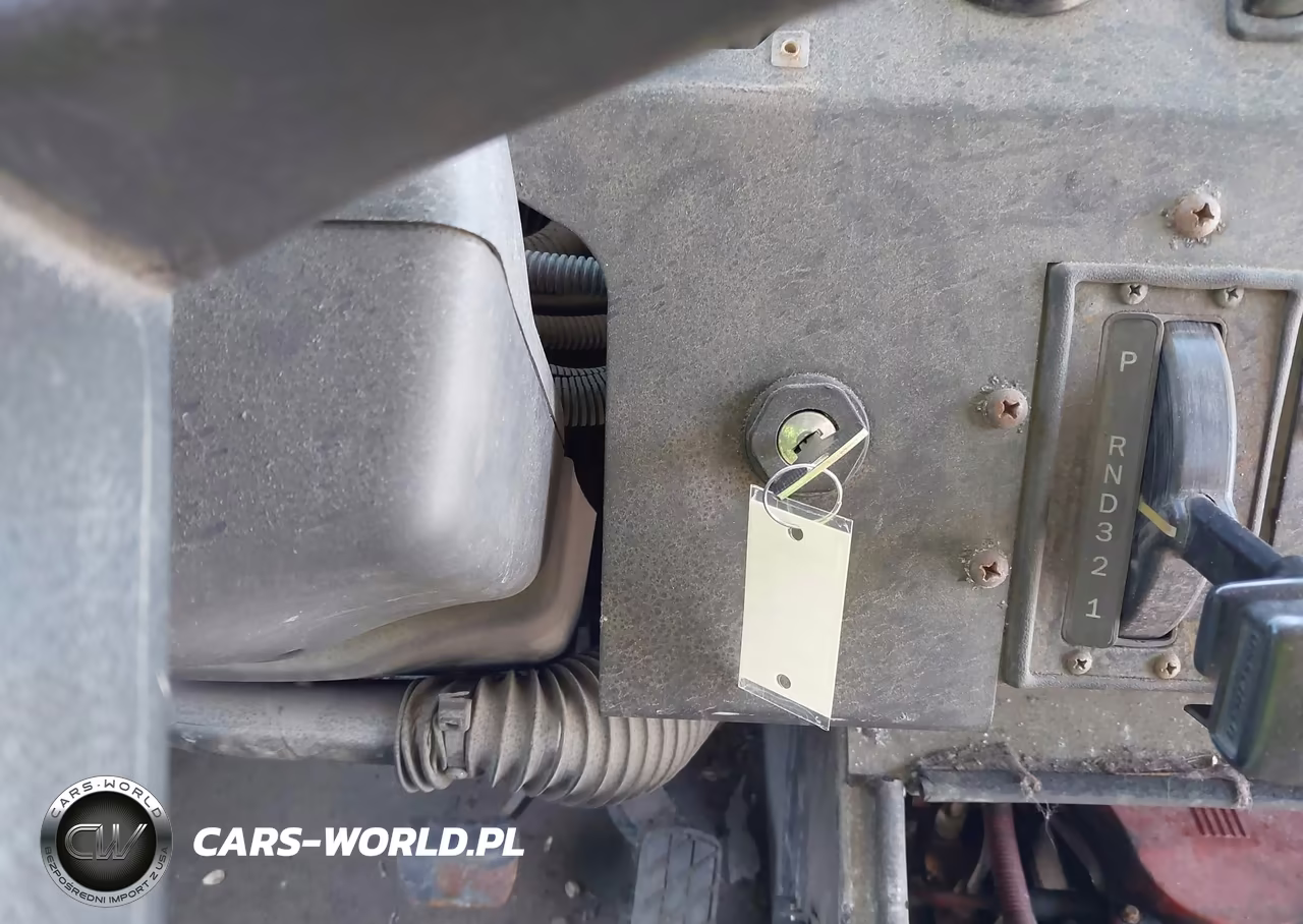 2010 Freightliner Chassis M Line Walk-In Van VIN:4UZAAPDUXACAS1671 - 10