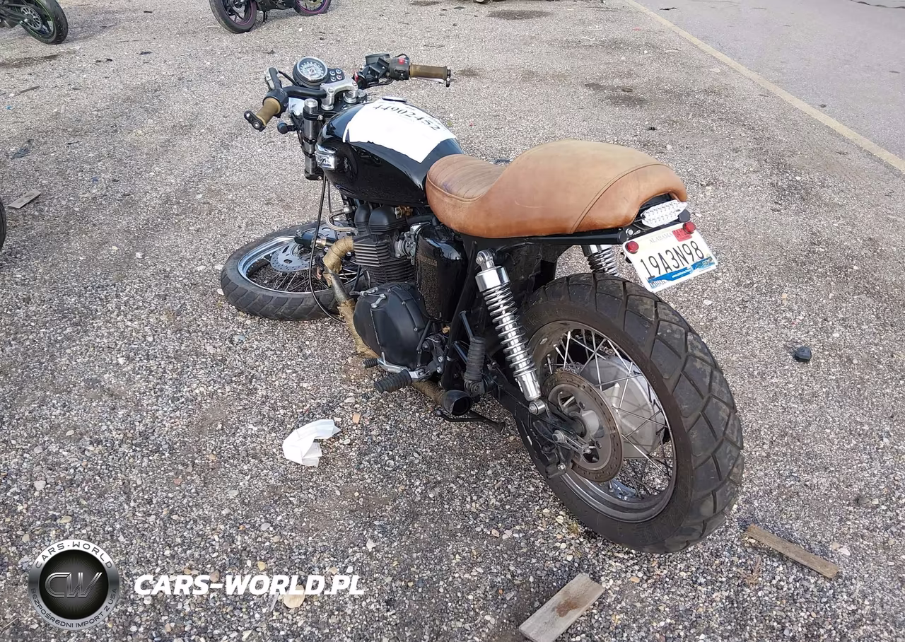 2008 Triumph Motorcycle Bonneville VIN:SMT900K128T329632 - 3
