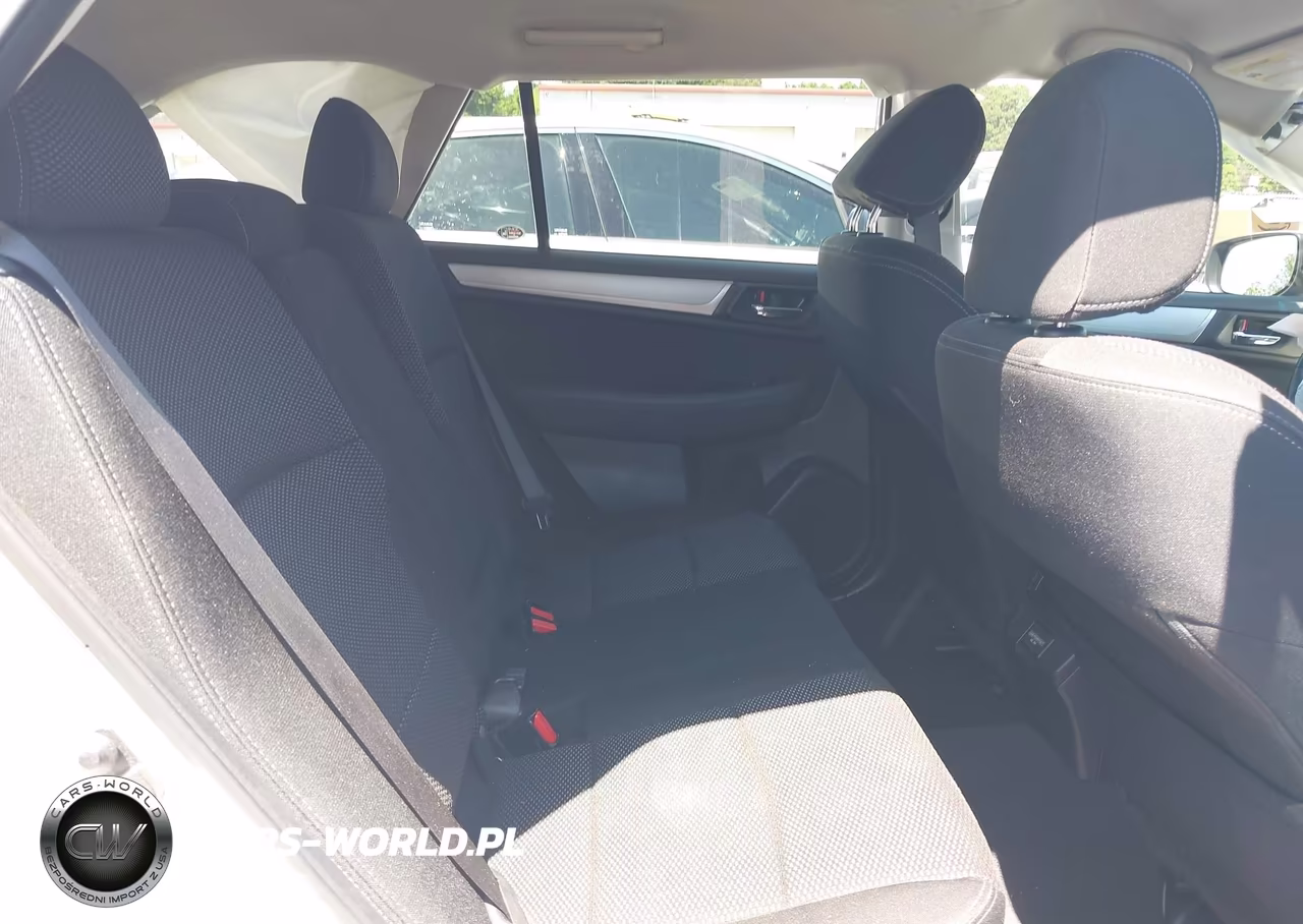 2018 Subaru Outback 2.5I Premium VIN:4S4BSAFC0J3322871 - 8