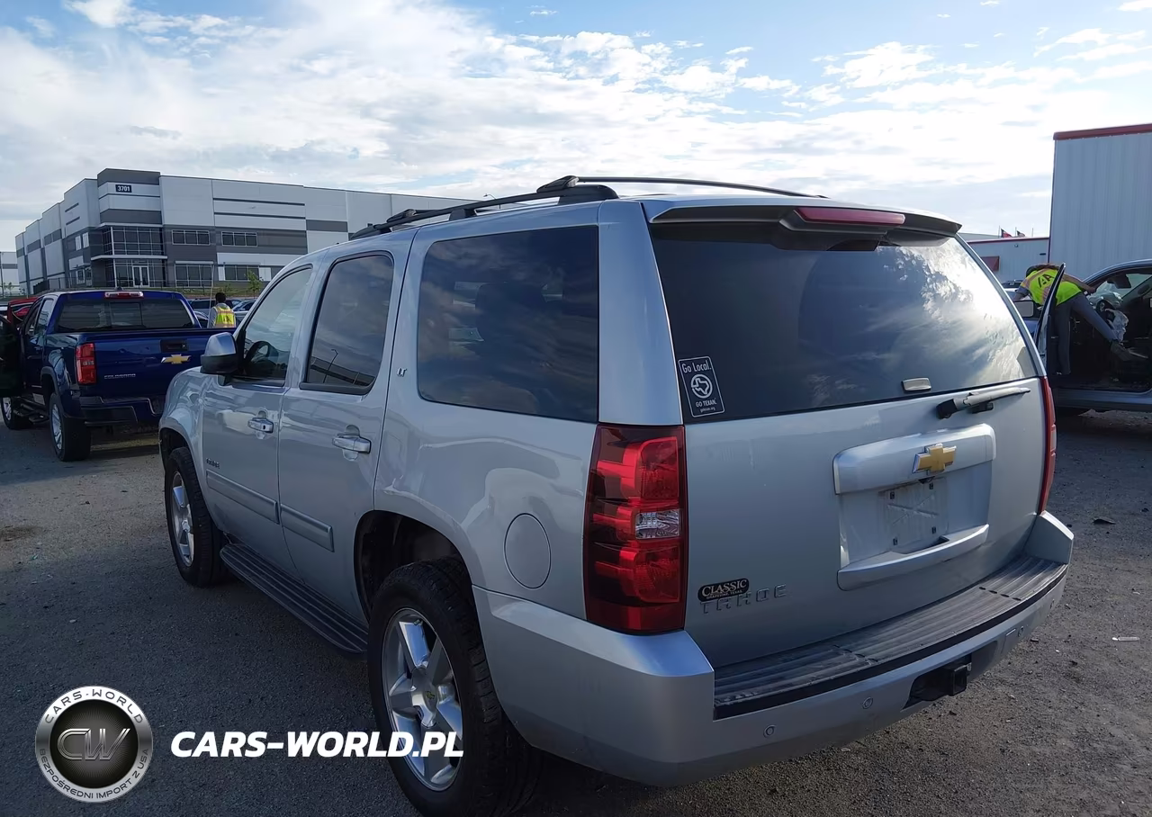2013 Chevrolet Tahoe Lt VIN:1GNSCBE07DR267133 - 3