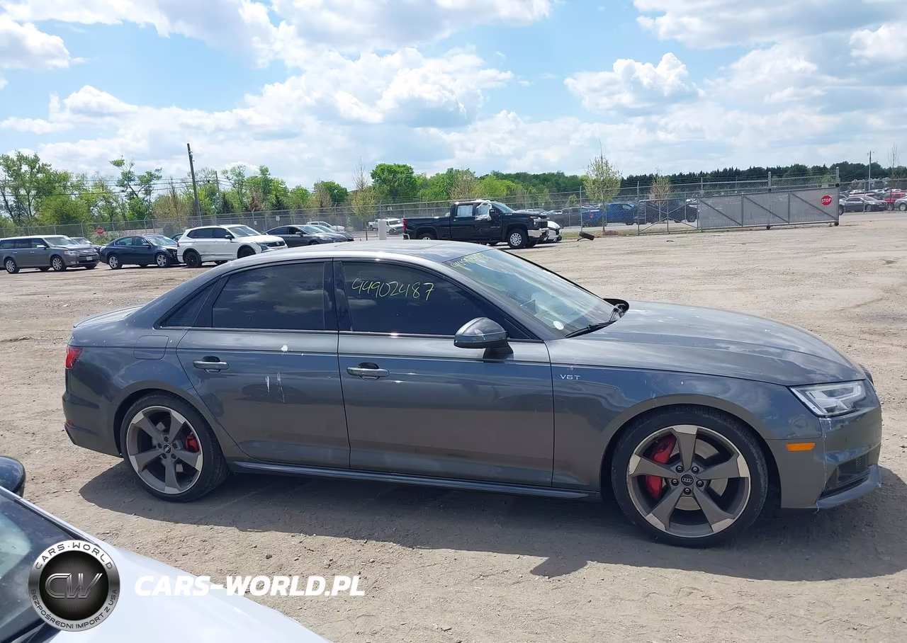 2018 Audi S4 3.0T Premium Plus VIN:WAUC4AF45JA119088 - 13