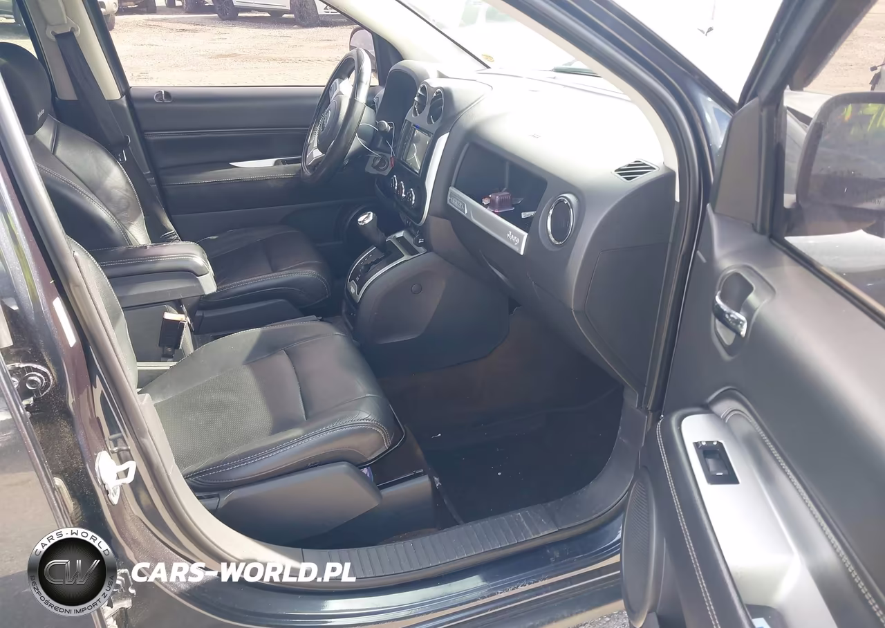 2015 Jeep Compass High Altitude Edition VIN:1C4NJCEA1FD273682 - 5