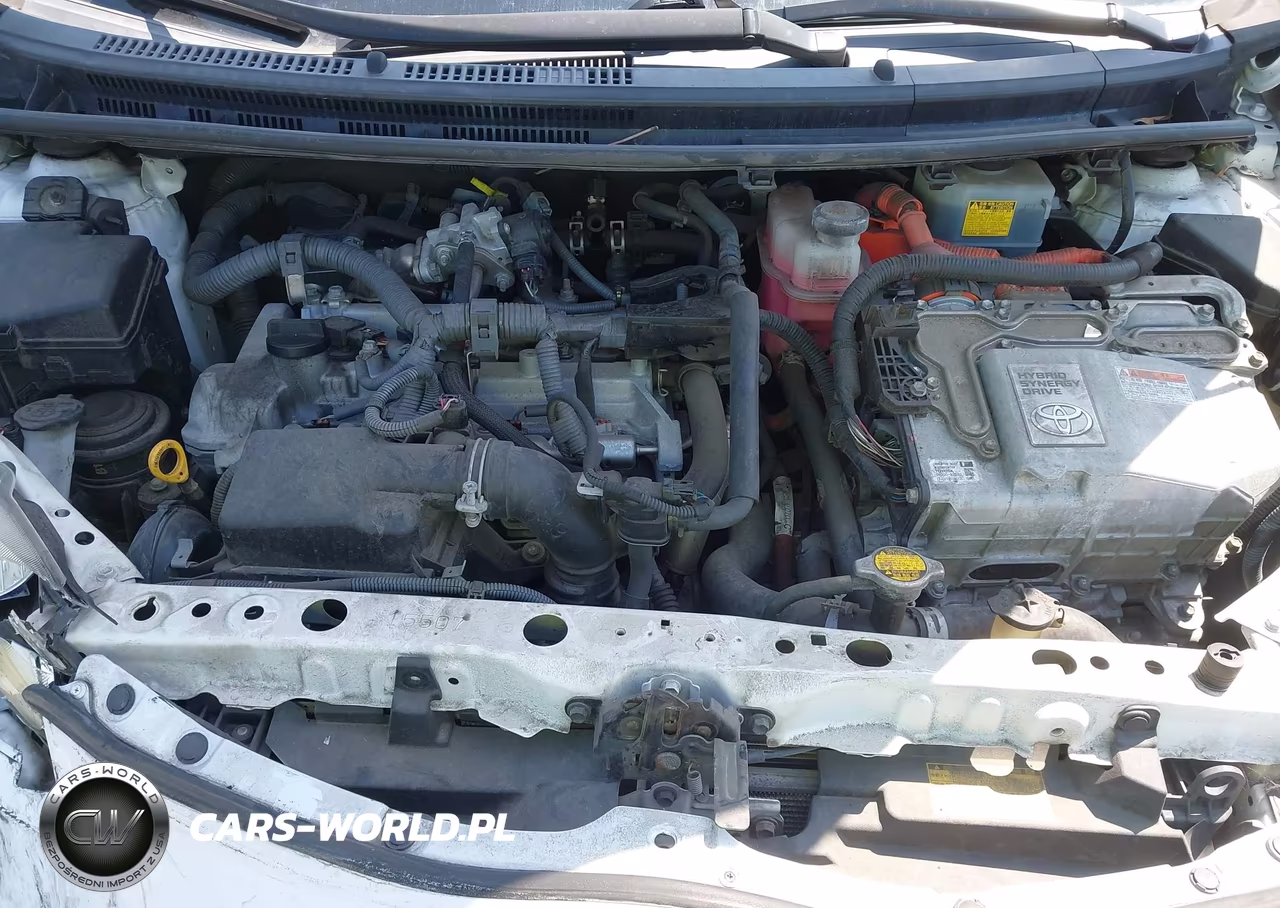 2012 Toyota Prius C Three VIN:JTDKDTB3XC1017876 - 10