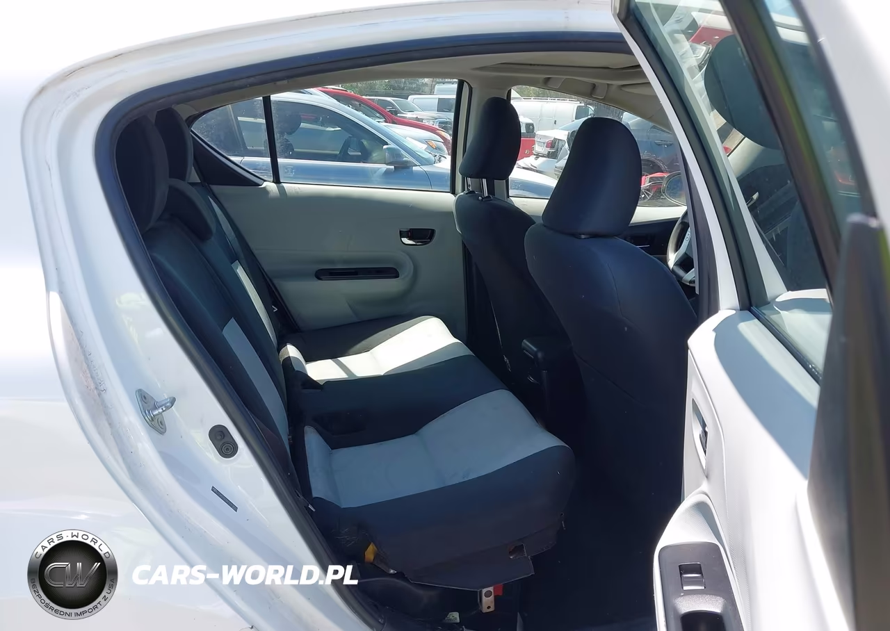 2012 Toyota Prius C Three VIN:JTDKDTB3XC1017876 - 8