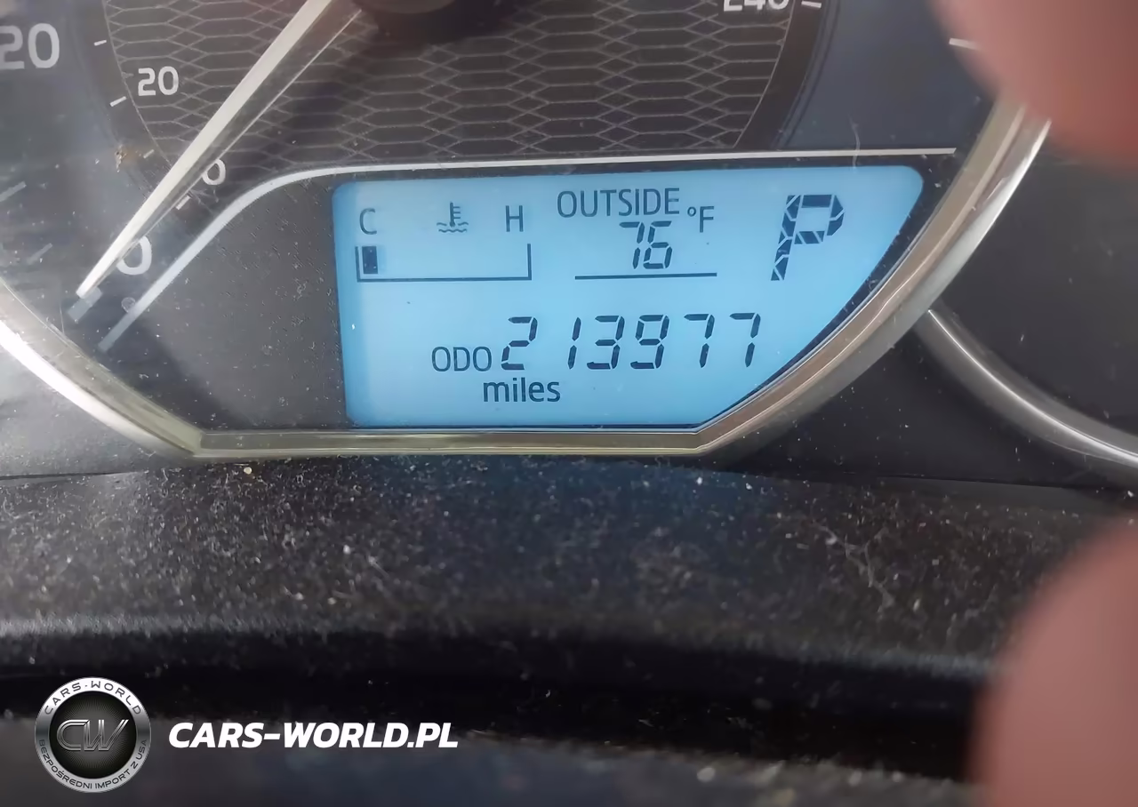 2016 Toyota Corolla Le VIN:5YFBURHE6GP441598 - 16
