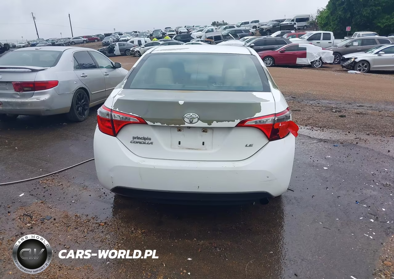 2016 Toyota Corolla Le VIN:5YFBURHE6GP441598 - 17