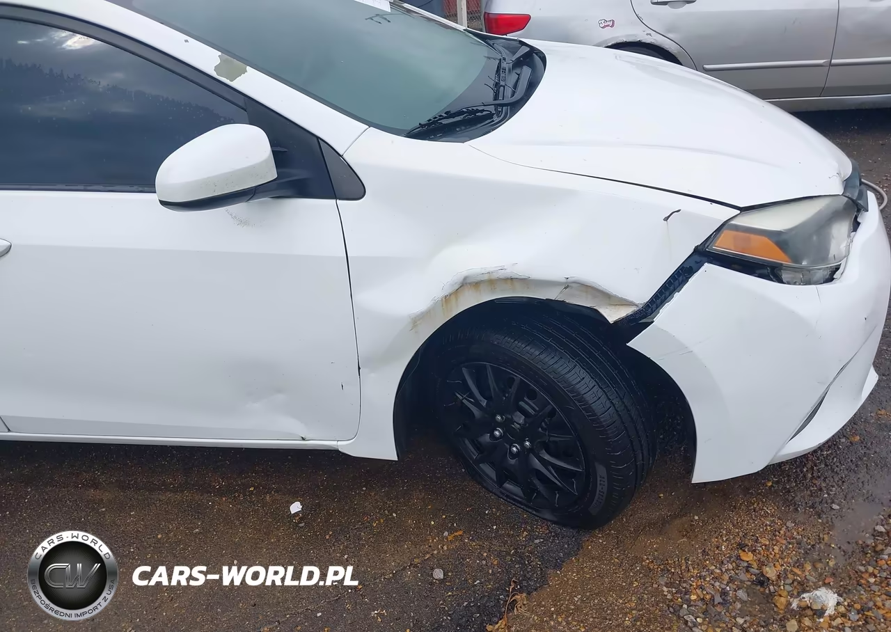 2016 Toyota Corolla Le VIN:5YFBURHE6GP441598 - 18