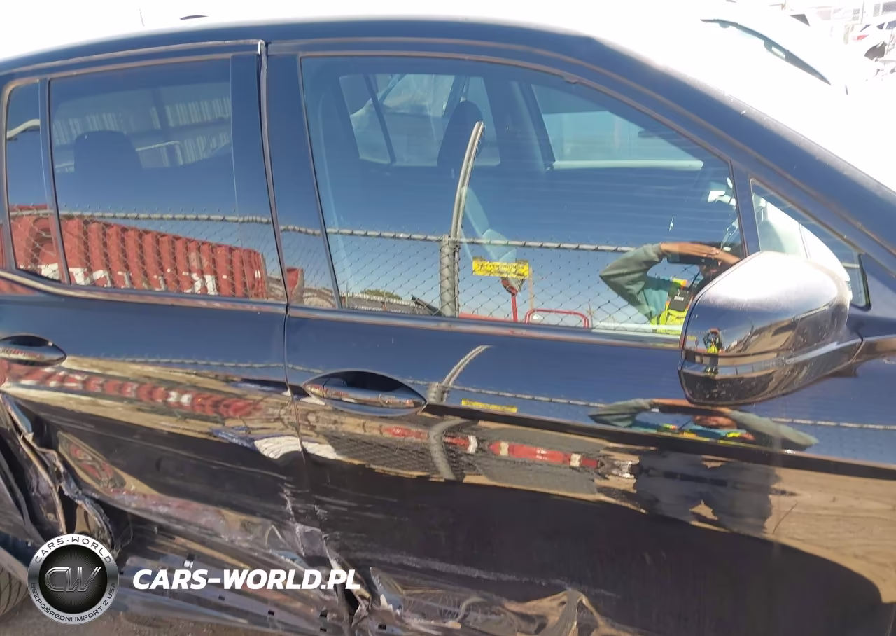 2019 Honda Ridgeline Sport VIN:5FPYK2F1XKB007686 - 13