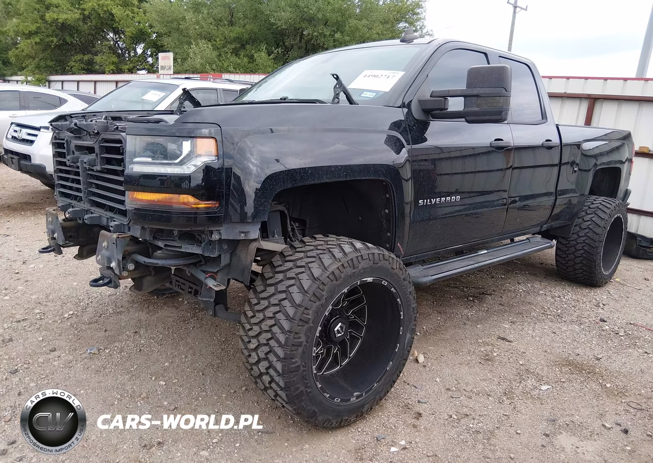 2017 Chevrolet Silverado 1500 Custom VIN:1GCRCPEH2HZ337900 - 2
