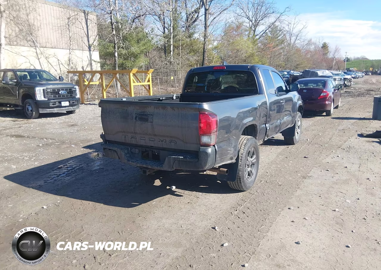2019 Toyota Tacoma Sr VIN:5TFSX5EN2KX067246 - 4