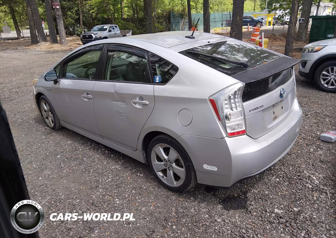 2010 Toyota Prius V VIN:JTDKN3DUXA0049149 - 3