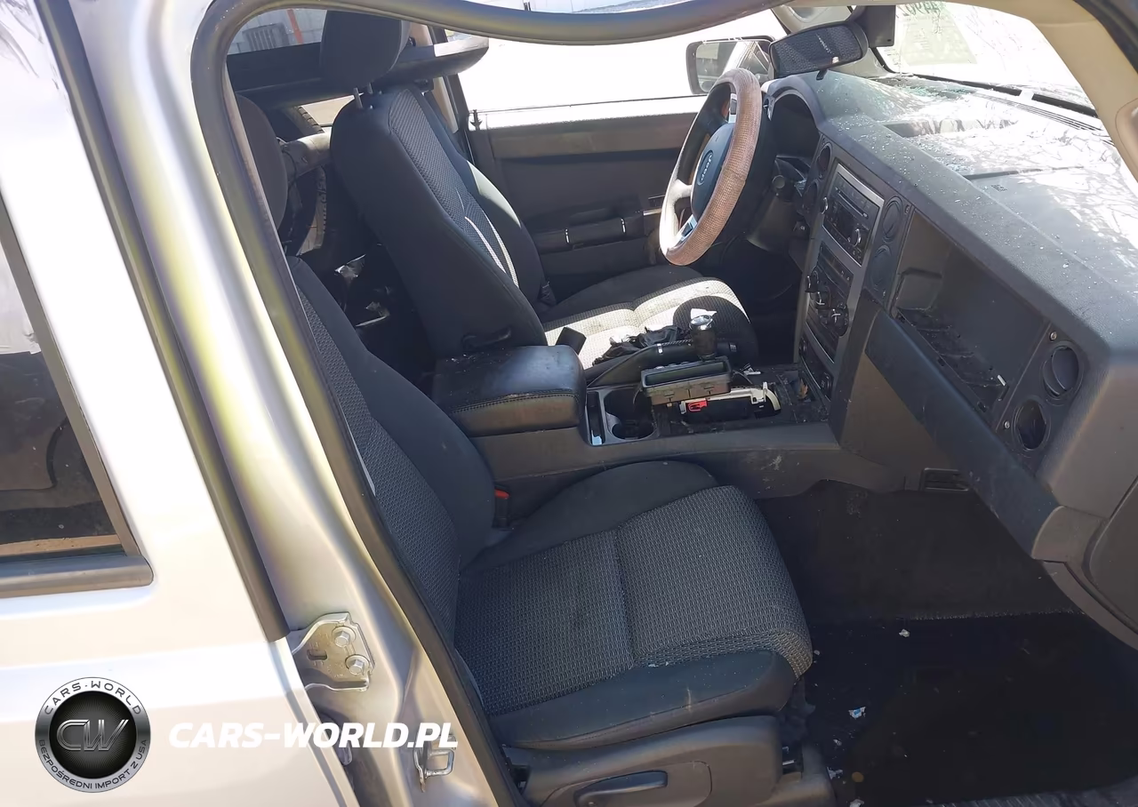 2010 Jeep Commander Sport VIN:1J4RG4GK8AC130359 - 5