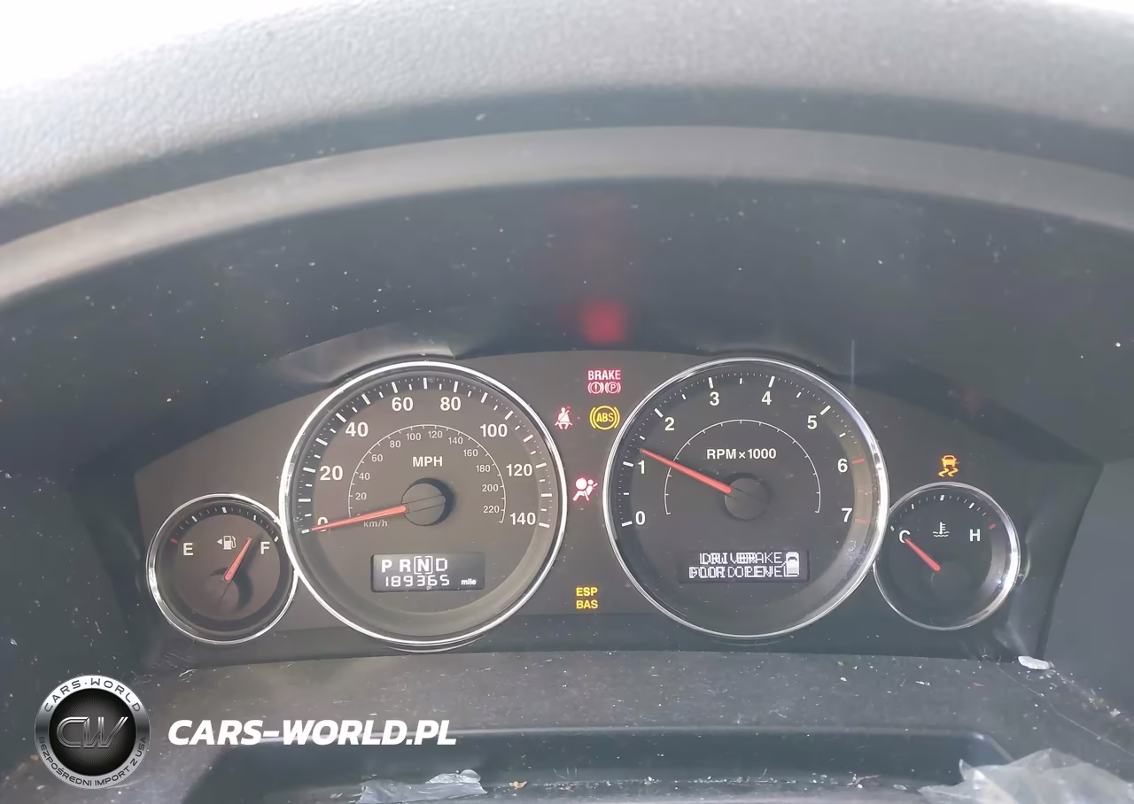 2010 Jeep Commander Sport VIN:1J4RG4GK8AC130359 - 7