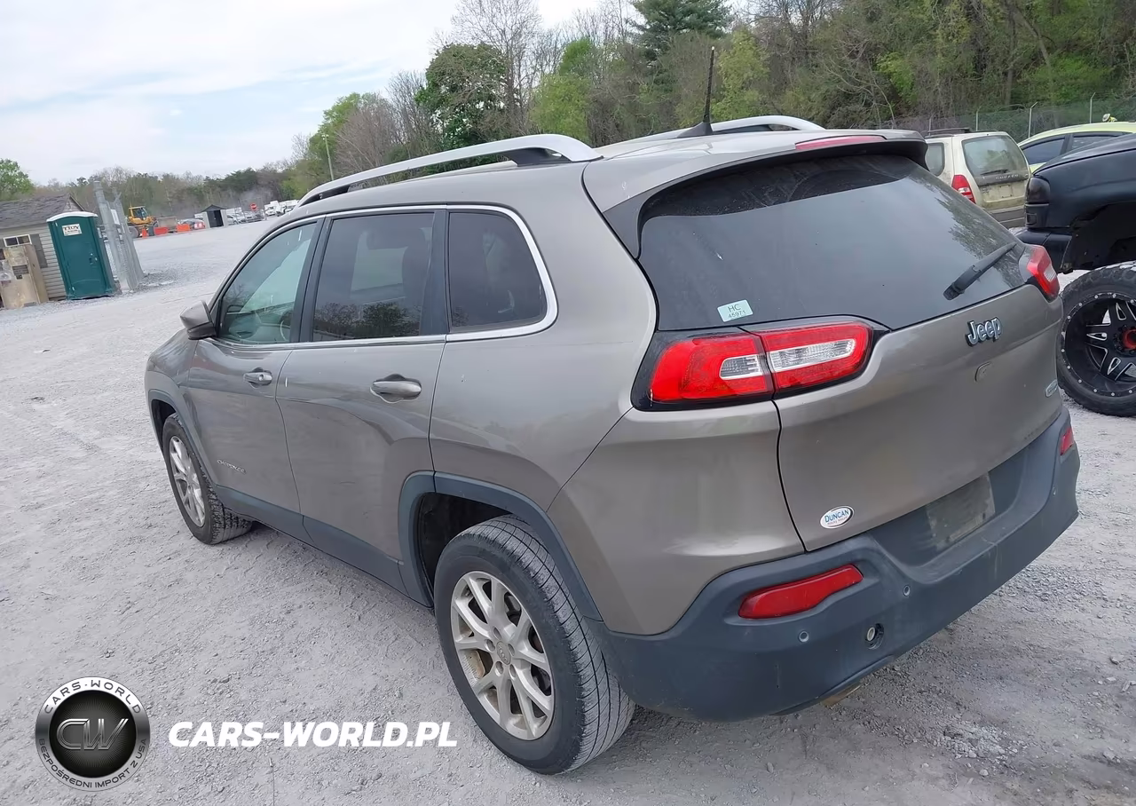 2017 Jeep Cherokee Latitude Fwd VIN:1C4PJLCB1HW549919 - 3