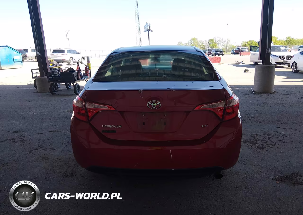 2018 Toyota Corolla Le VIN:5YFBURHE8JP785134 - 16