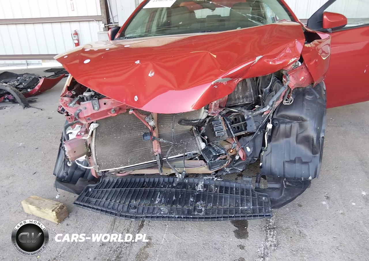 2018 Toyota Corolla Le VIN:5YFBURHE8JP785134 - 6