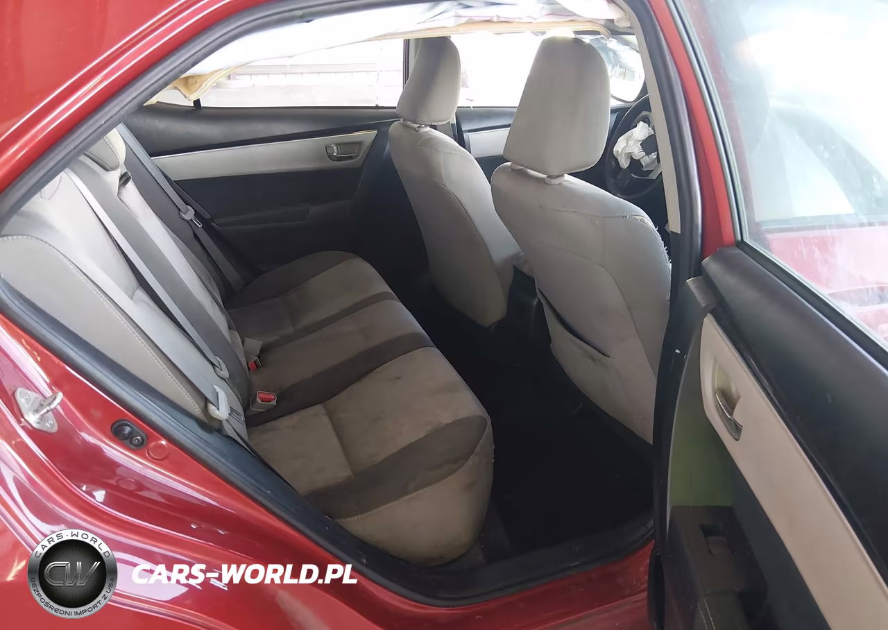 2018 Toyota Corolla Le VIN:5YFBURHE8JP785134 - 8