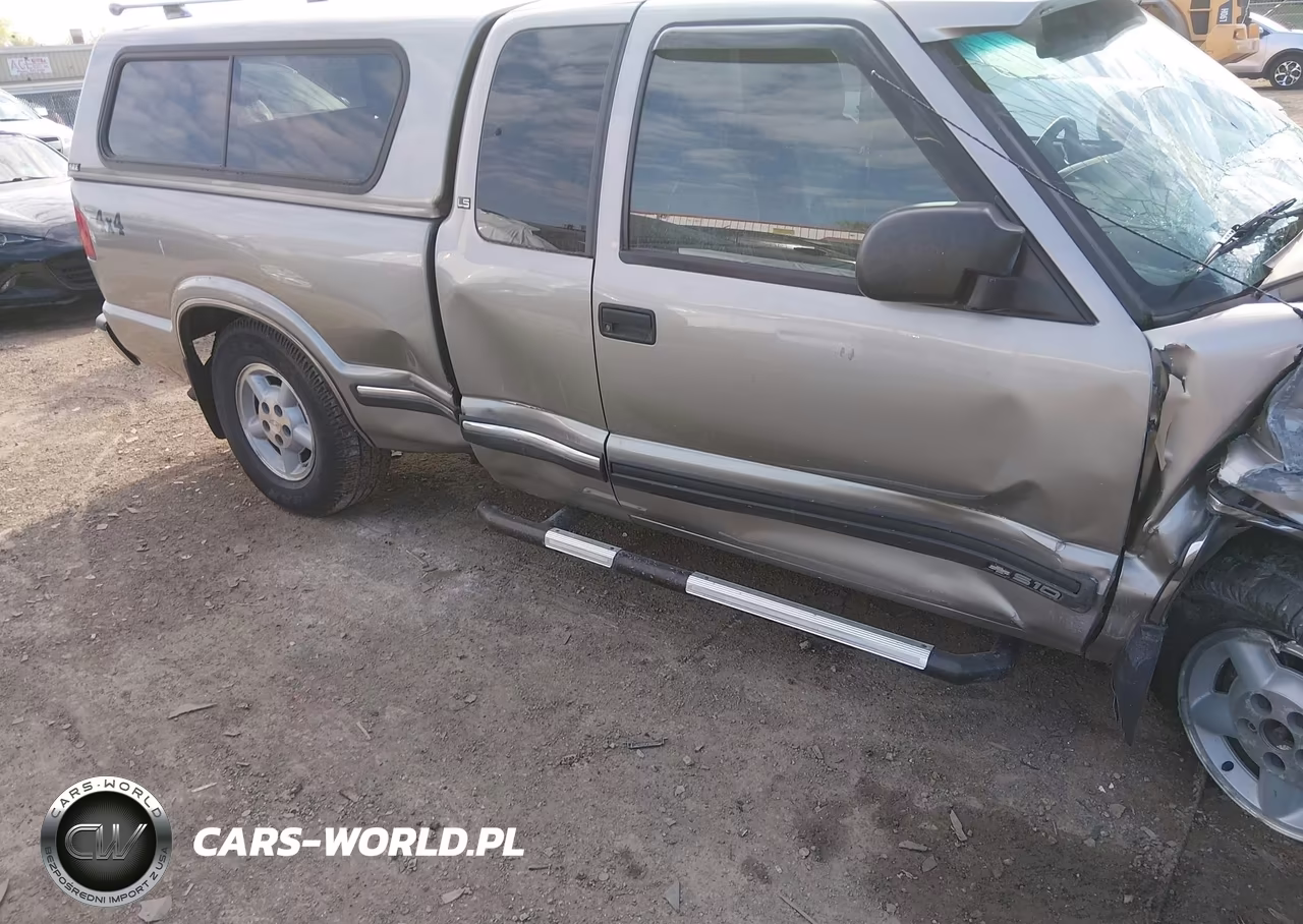 2001 Chevrolet S-10 Ls VIN:1GCDT19W318133845 - 17