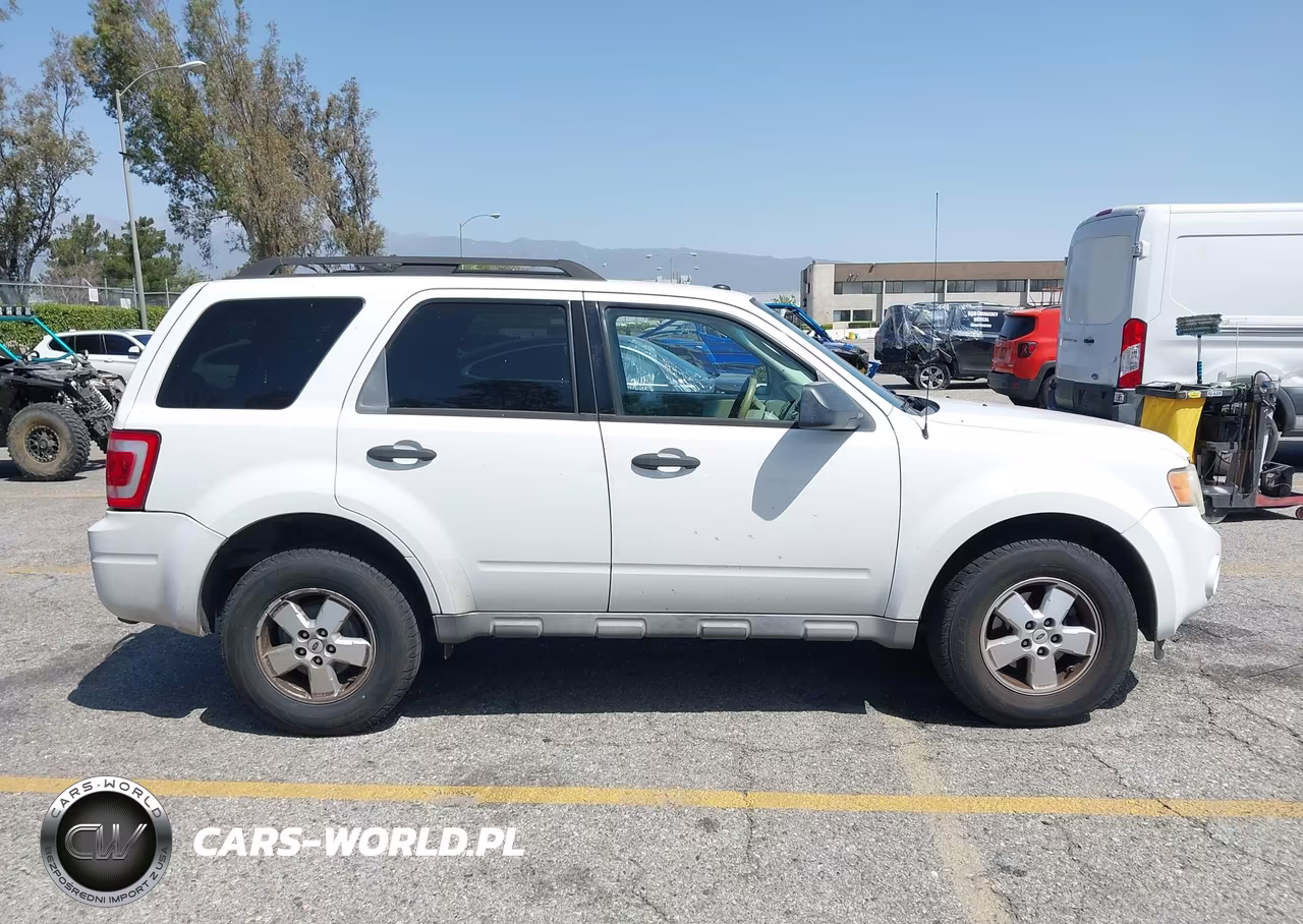 2009 Ford Escape Xlt VIN:1FMCU03789KB04128 - 13