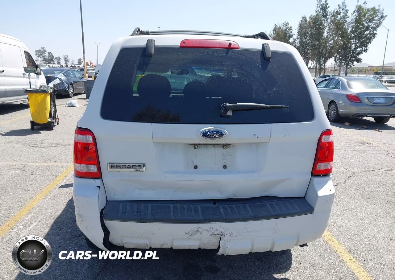 2009 Ford Escape Xlt VIN:1FMCU03789KB04128 - 16