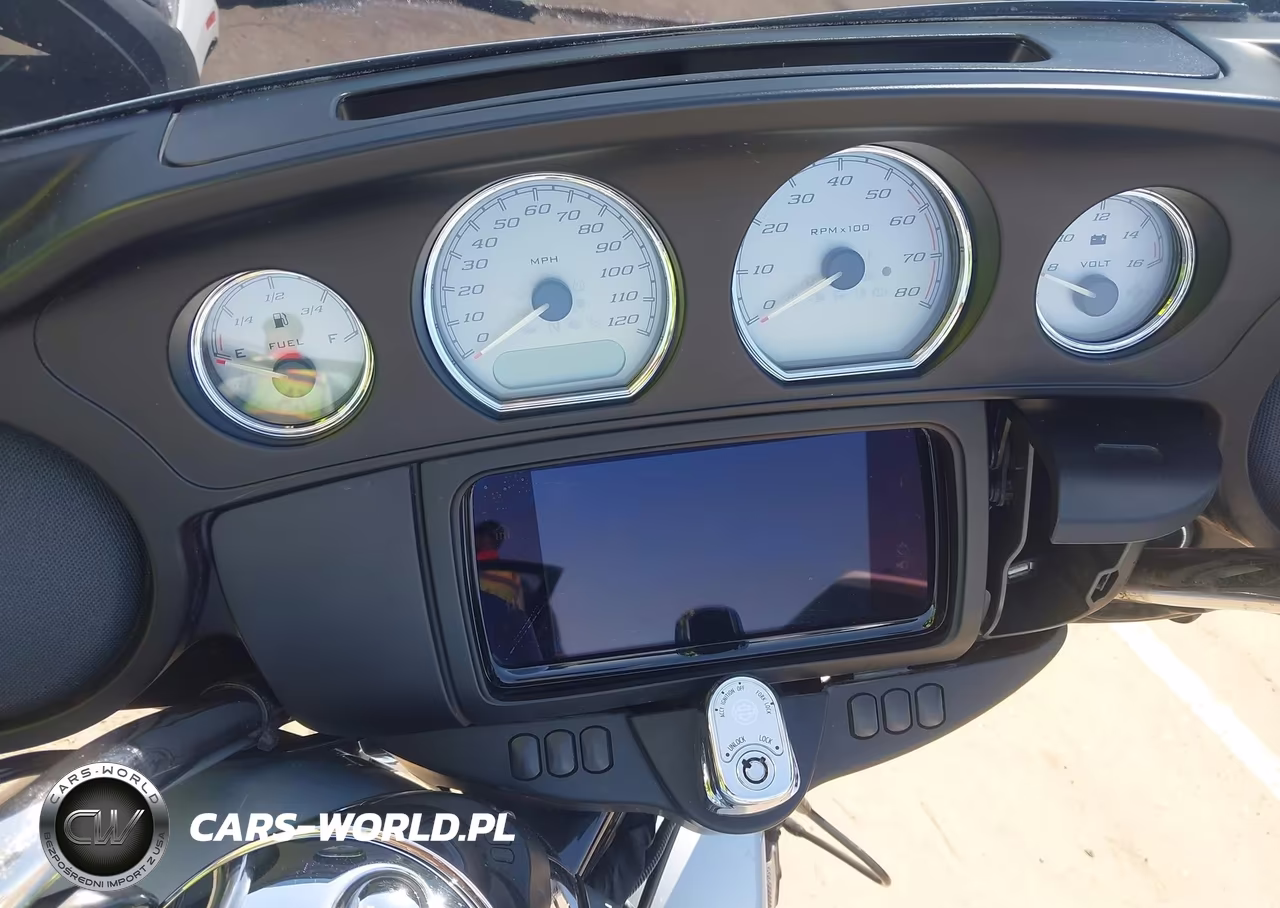 2023 Harley-Davidson Flhx VIN:1HD1KBC17PB607489 - 7