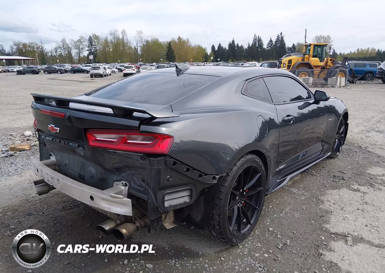 2017 Chevrolet Camaro 2Ss VIN:1G1FH1R73H0181690 - 4
