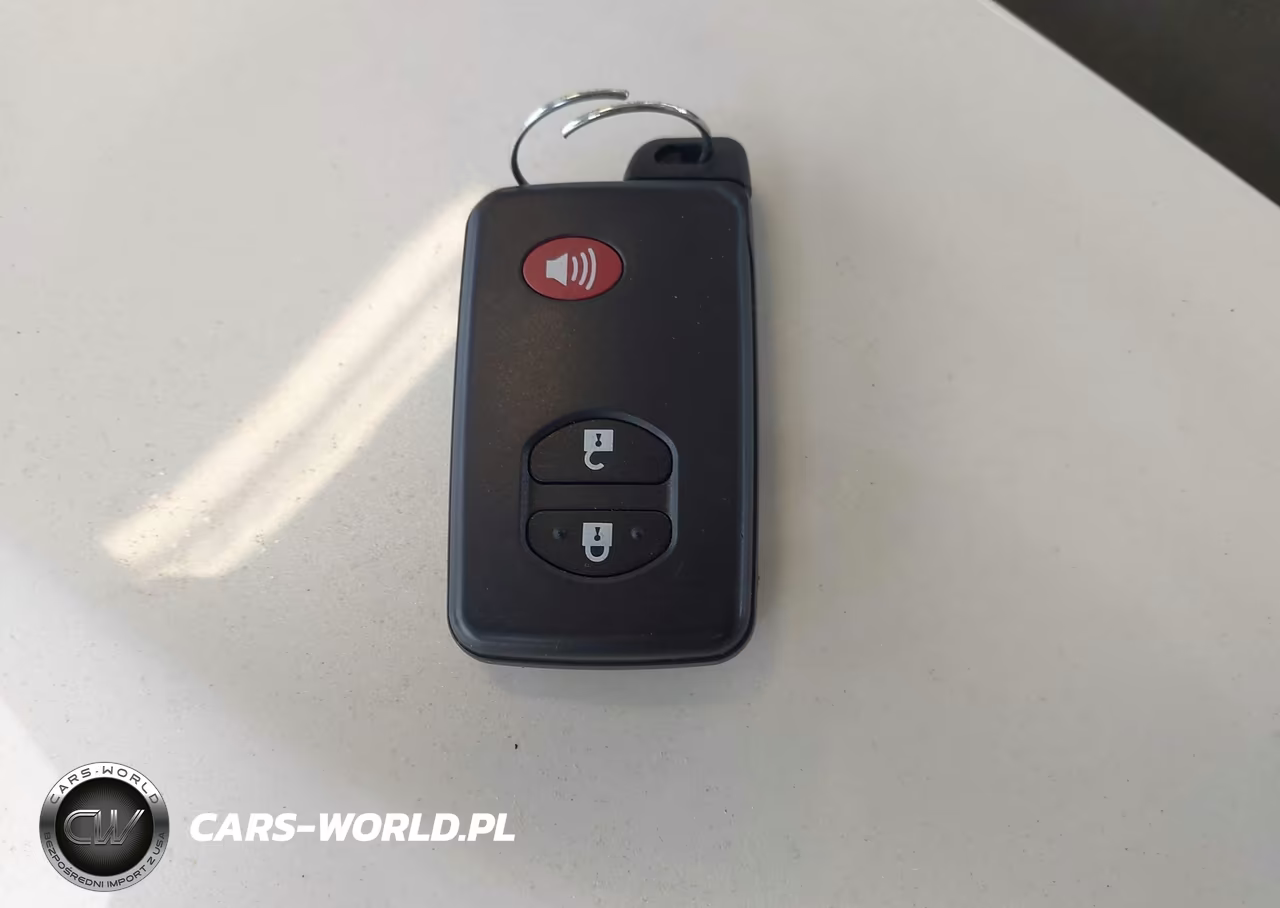 2012 Toyota Prius Three VIN:JTDKN3DU3C5378250 - 11