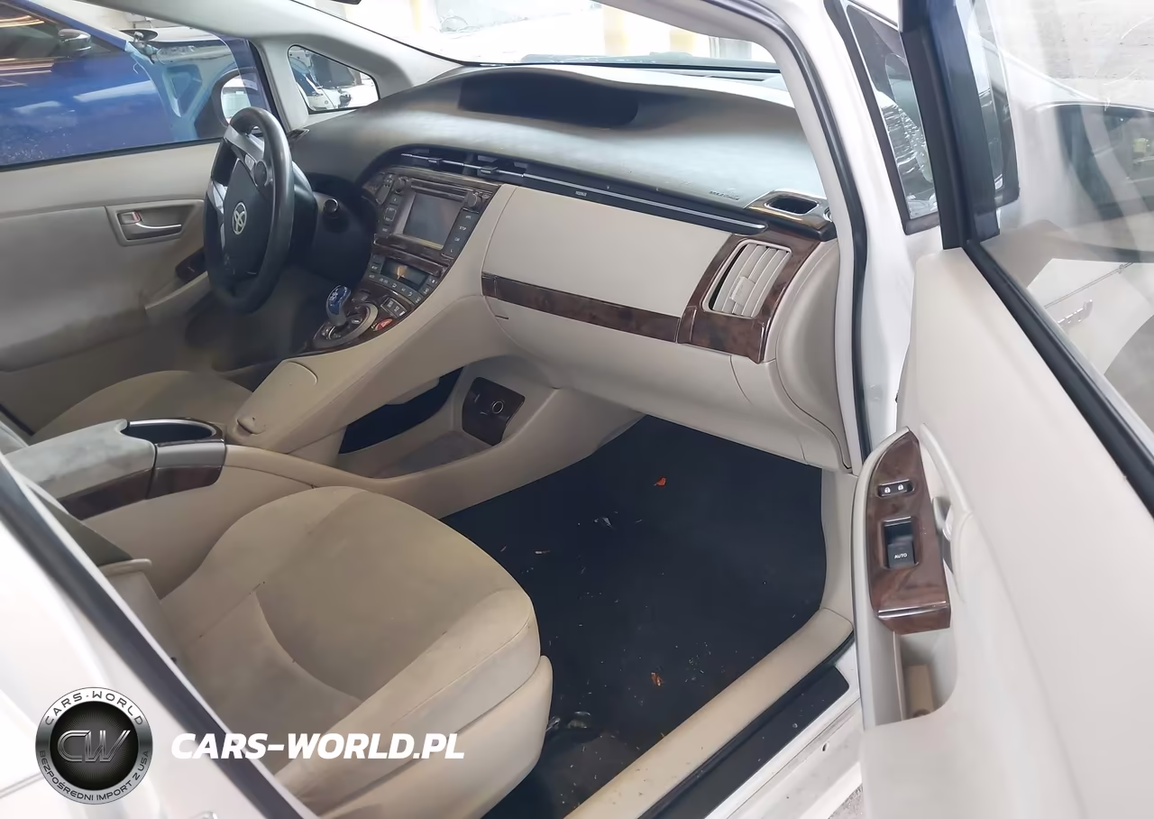 2012 Toyota Prius Three VIN:JTDKN3DU3C5378250 - 5