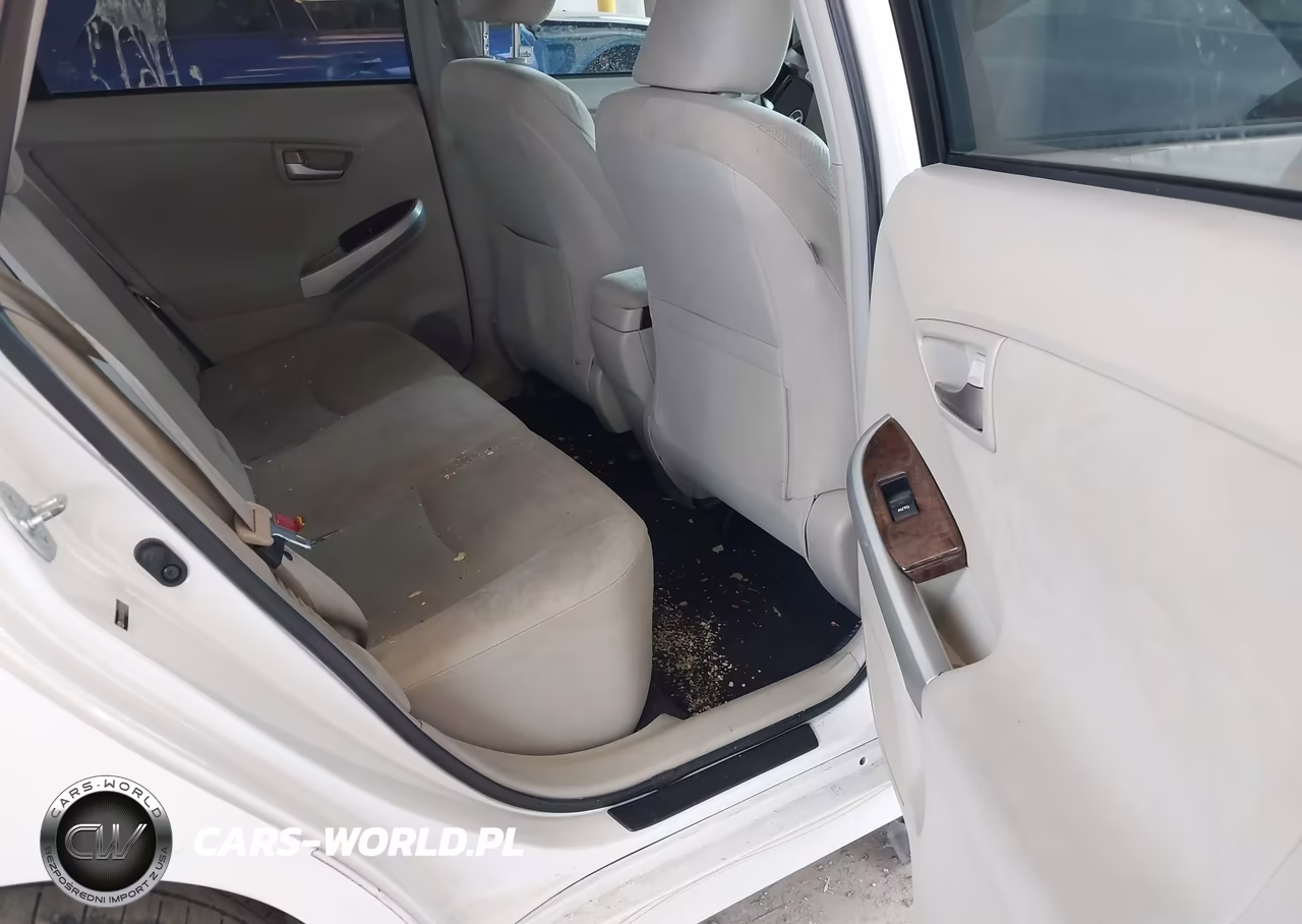 2012 Toyota Prius Three VIN:JTDKN3DU3C5378250 - 8