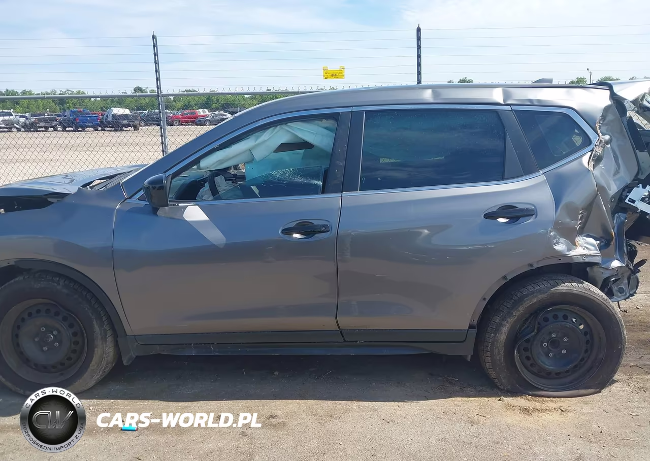 2018 Nissan Rogue S VIN:KNMAT2MT1JP616245 - 15