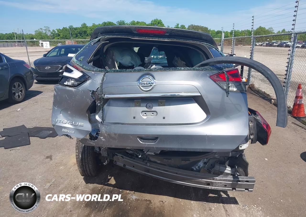 2018 Nissan Rogue S VIN:KNMAT2MT1JP616245 - 17