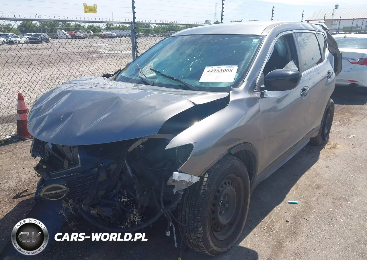 2018 Nissan Rogue S VIN:KNMAT2MT1JP616245 - 2