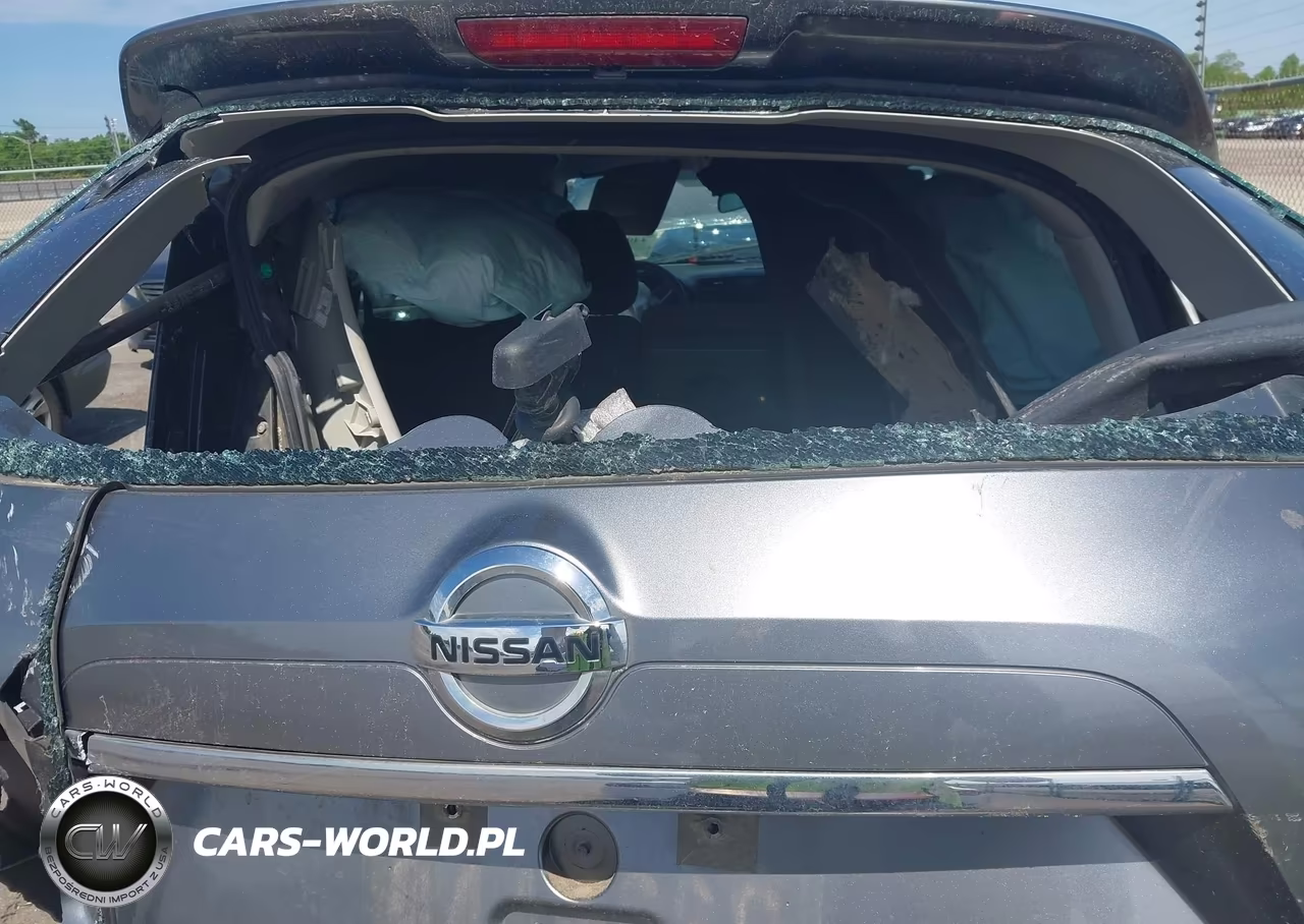 2018 Nissan Rogue S VIN:KNMAT2MT1JP616245 - 6