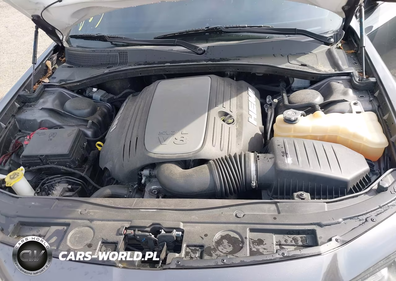 2020 Chrysler 300 300S VIN:2C3CCABT8LH187283 - 10