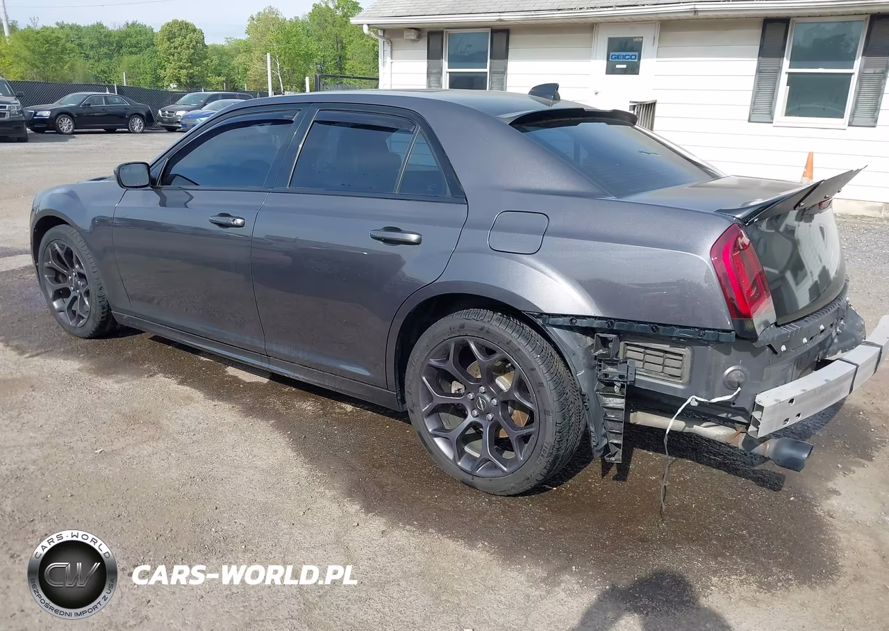 2020 Chrysler 300 300S VIN:2C3CCABT8LH187283 - 3